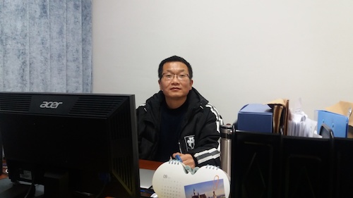 王劲松